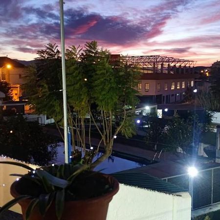 Apartamento Huerta Nueva Малага Екстериор снимка